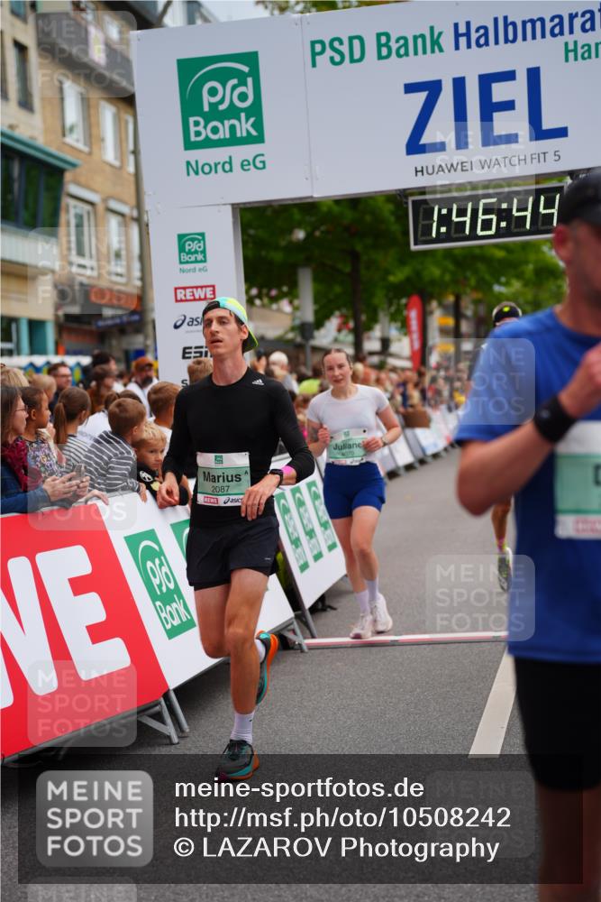 20.09.2026 - PSD Bank Halbmarathon LAZAROV Photography http://msf.ph/oto/10508242 20.09.2026 11:46:44 Ziel 1527, 2027, 2087, 3226, 3425, 3790, 4070, 4094, 4200, 4249, 4640, 4710 meine-sportfotos.de