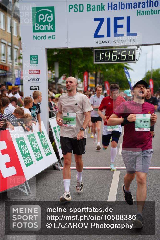 20.09.2026 - PSD Bank Halbmarathon LAZAROV Photography http://msf.ph/oto/10508386 20.09.2026 11:46:53 Ziel 1527, 1557, 1810, 1876, 2090, 2659, 2773, 3424, 4001, 4247, 4249, 4566, 4639 meine-sportfotos.de