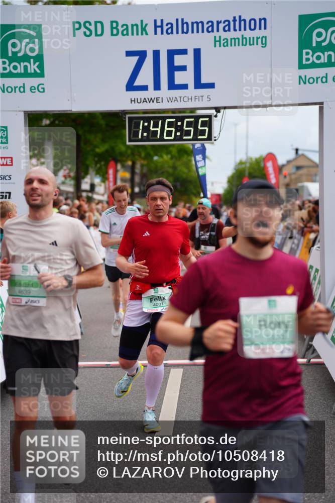 20.09.2026 - PSD Bank Halbmarathon LAZAROV Photography http://msf.ph/oto/10508418 20.09.2026 11:46:54 Ziel 1527, 1557, 1561, 1810, 1876, 2090, 2659, 2773, 3424, 4001, 4247, 4249, 4566, 4639 meine-sportfotos.de