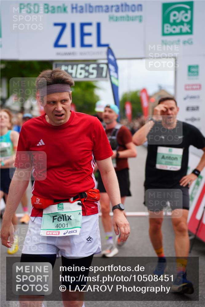 20.09.2026 - PSD Bank Halbmarathon LAZAROV Photography http://msf.ph/oto/10508451 20.09.2026 11:46:56 Ziel 1557, 1561, 1810, 1876, 2090, 2141, 2659, 2773, 3424, 4001, 4247, 4566, 4639 meine-sportfotos.de