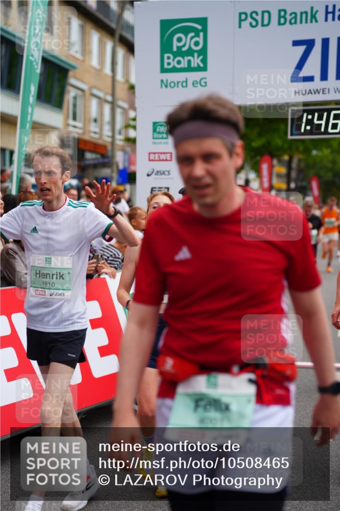 20.09.2026 - PSD Bank Halbmarathon LAZAROV Photography http://msf.ph/oto/10508465 20.09.2026 11:46:57 Ziel 1189, 1557, 1561, 1810, 1876, 2090, 2141, 2659, 2773, 3424, 3511, 4001, 4247, 4566, 4639 meine-sportfotos.de