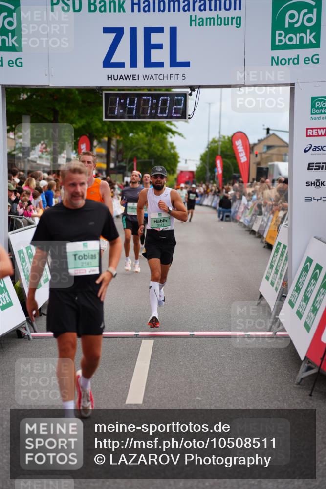 20.09.2026 - PSD Bank Halbmarathon LAZAROV Photography http://msf.ph/oto/10508511 20.09.2026 11:47:01 Ziel 1189, 1557, 1561, 1810, 2012, 2090, 2141, 2659, 2902, 3424, 3511, 4001, 4247 meine-sportfotos.de