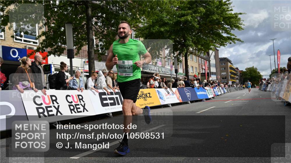20.09.2026 - PSD Bank Halbmarathon J. Mangold http://msf.ph/oto/10508531 20.09.2026 11:30:21 Ziel 1246, 2369, 2771, 3119 meine-sportfotos.de