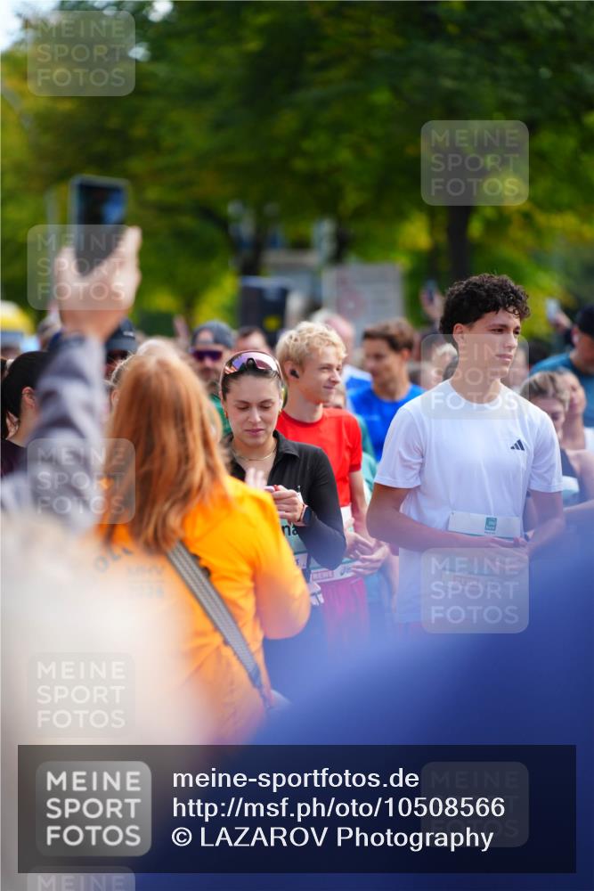 20.09.2026 - PSD Bank Halbmarathon LAZAROV Photography http://msf.ph/oto/10508566 20.09.2026 10:08:22 Laufen 04, 1717 meine-sportfotos.de