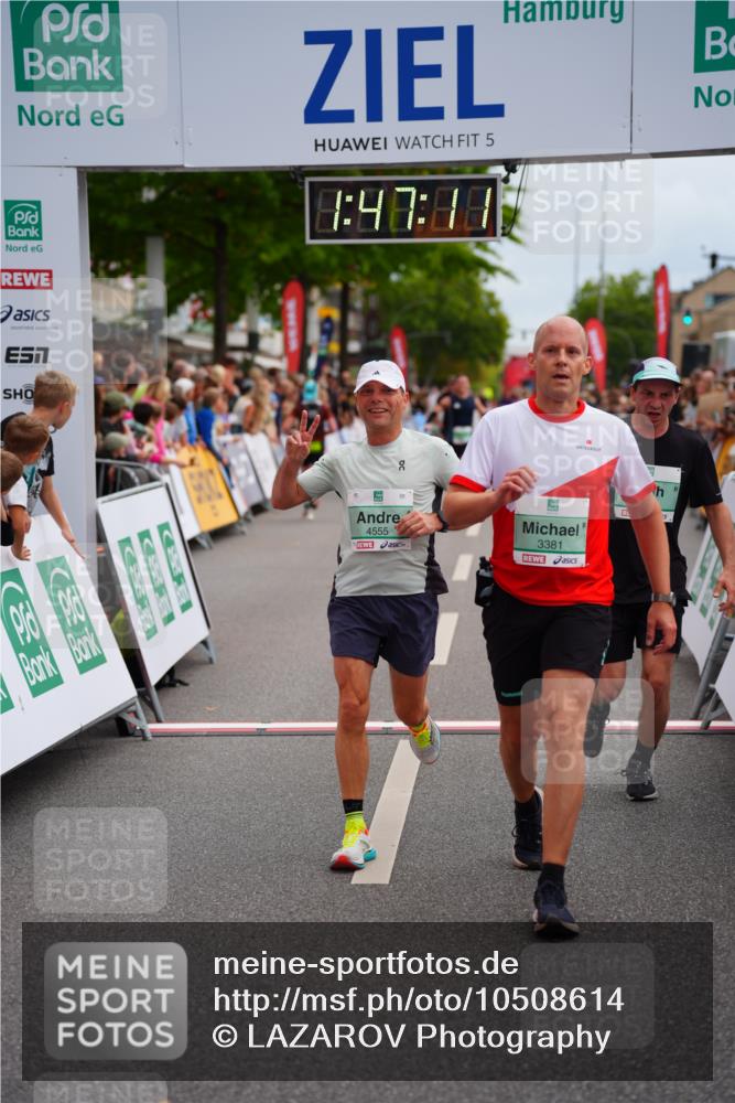 20.09.2026 - PSD Bank Halbmarathon LAZAROV Photography http://msf.ph/oto/10508614 20.09.2026 11:47:11 Ziel 1822, 2012, 2902, 3381, 4555, 4730 meine-sportfotos.de