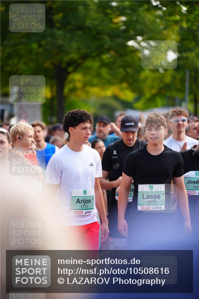 20.09.2026 - PSD Bank Halbmarathon LAZAROV Photography http://msf.ph/oto/10508616 20.09.2026 10:08:36 Laufen 1772, 1923, 147 meine-sportfotos.de