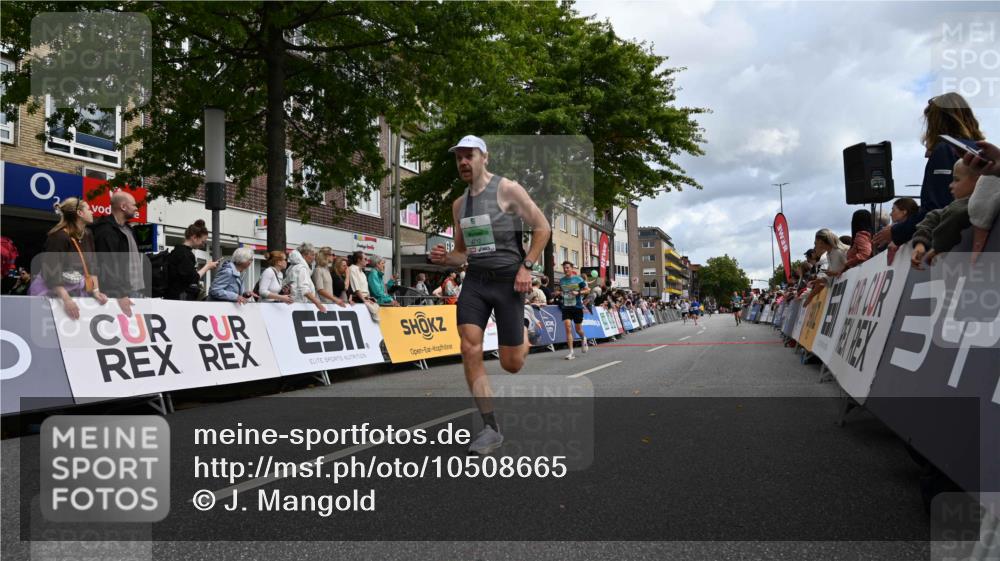 20.09.2026 - PSD Bank Halbmarathon J. Mangold http://msf.ph/oto/10508665 20.09.2026 11:30:42 Ziel 1055, 4504, 4505, 4712 meine-sportfotos.de