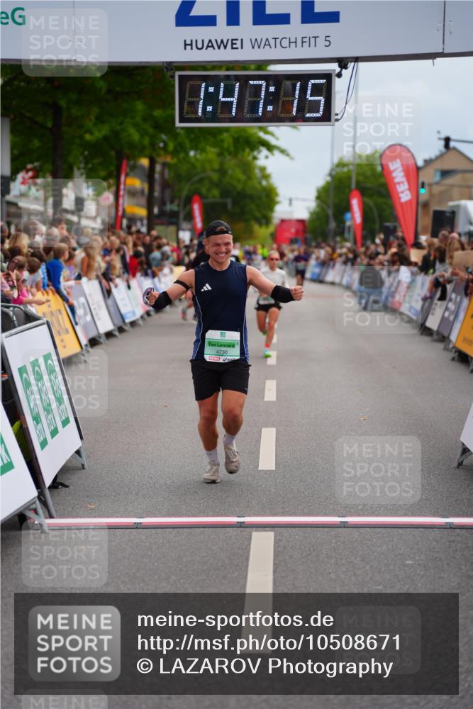 20.09.2026 - PSD Bank Halbmarathon LAZAROV Photography http://msf.ph/oto/10508671 20.09.2026 11:47:15 Ziel 1669, 1822, 2225, 3381, 4555, 4730 meine-sportfotos.de