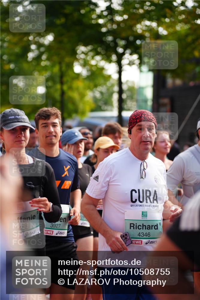 20.09.2026 - PSD Bank Halbmarathon LAZAROV Photography http://msf.ph/oto/10508755 20.09.2026 10:08:59 Laufen 4455, 3927, 4346 meine-sportfotos.de