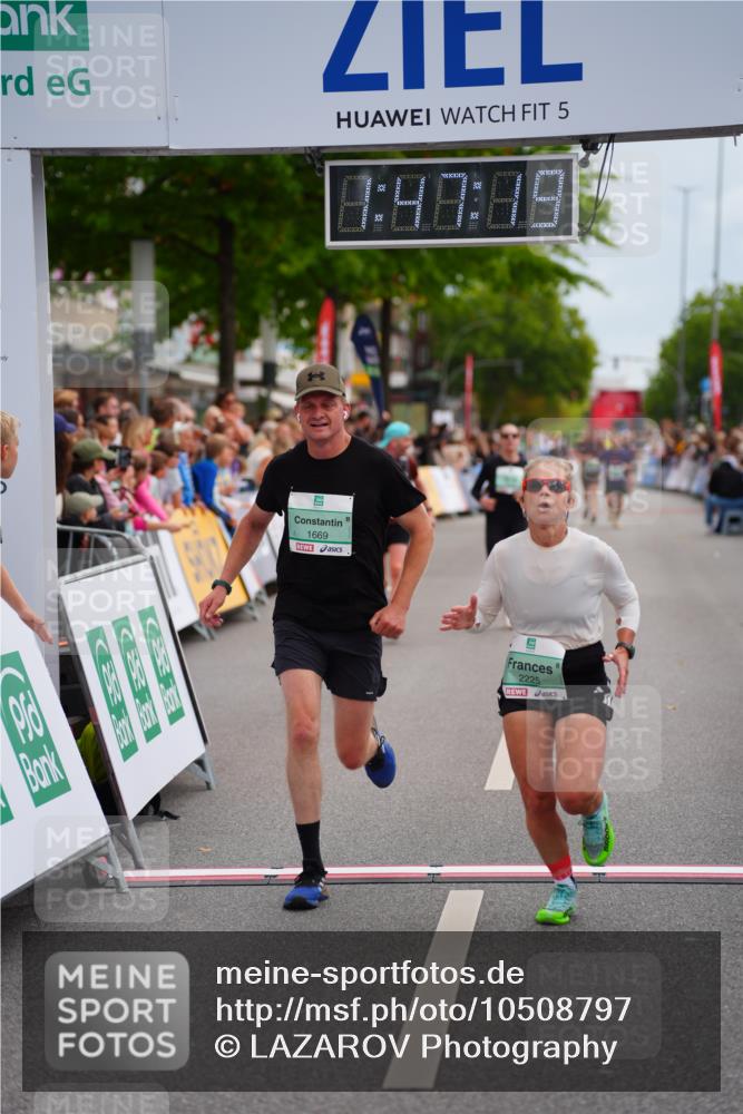 20.09.2026 - PSD Bank Halbmarathon LAZAROV Photography http://msf.ph/oto/10508797 20.09.2026 11:47:19 Ziel 1669, 2225, 3639, 4730 meine-sportfotos.de