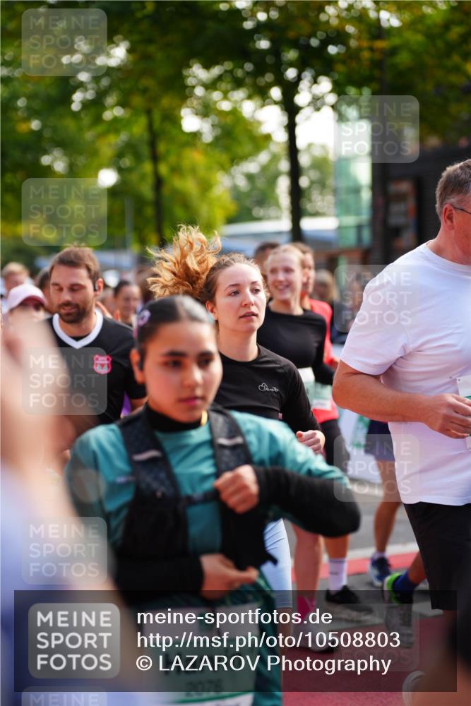 20.09.2026 - PSD Bank Halbmarathon LAZAROV Photography http://msf.ph/oto/10508803 20.09.2026 10:09:05 Laufen 2076 meine-sportfotos.de