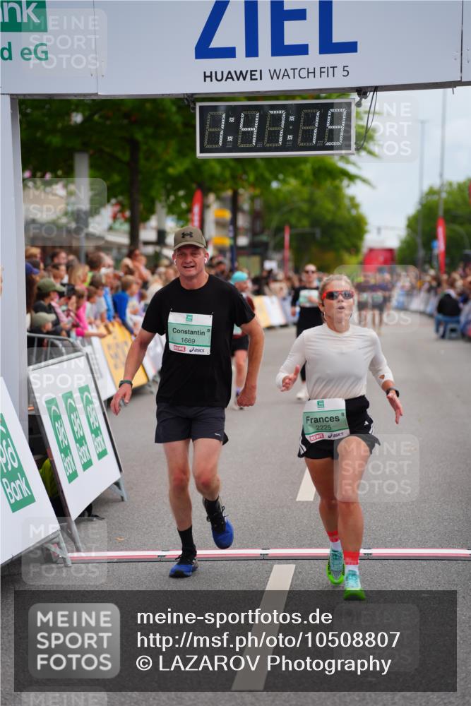 20.09.2026 - PSD Bank Halbmarathon LAZAROV Photography http://msf.ph/oto/10508807 20.09.2026 11:47:19 Ziel 1669, 2225, 3639, 4730 meine-sportfotos.de