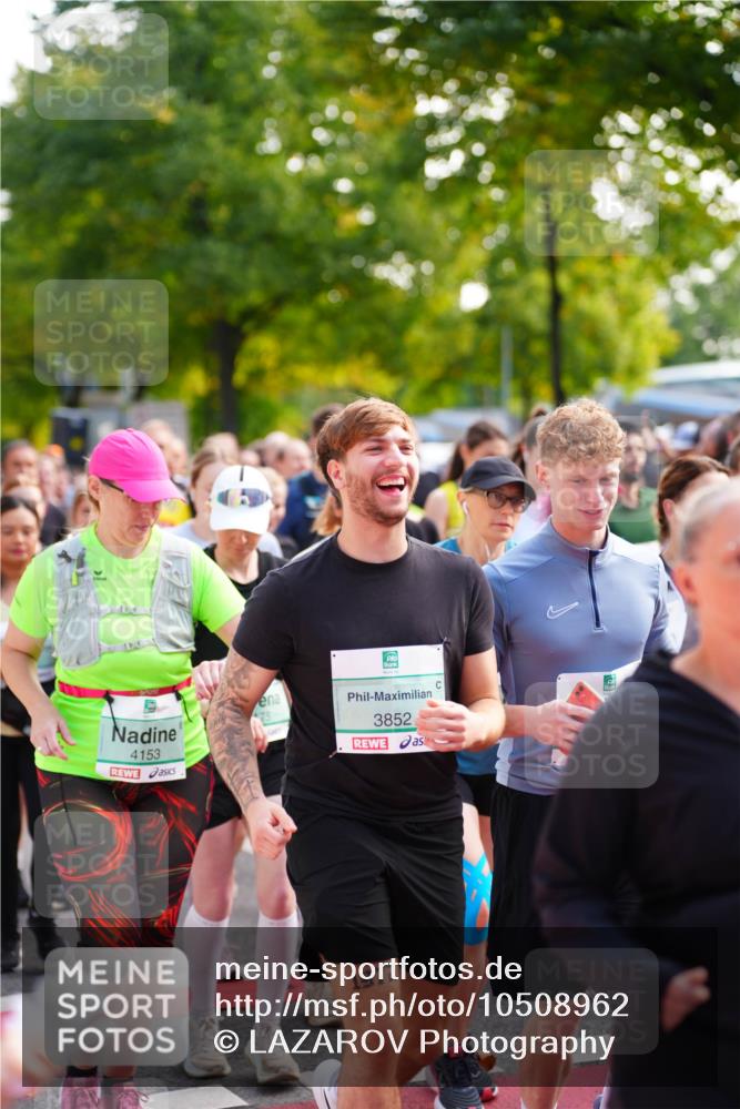 20.09.2026 - PSD Bank Halbmarathon LAZAROV Photography http://msf.ph/oto/10508962 20.09.2026 10:09:24 Laufen 4153, 3852, 1972 meine-sportfotos.de