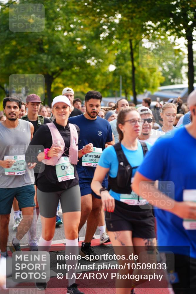 20.09.2026 - PSD Bank Halbmarathon LAZAROV Photography http://msf.ph/oto/10509033 20.09.2026 10:09:31 Laufen 2695, 3324, 3660 meine-sportfotos.de