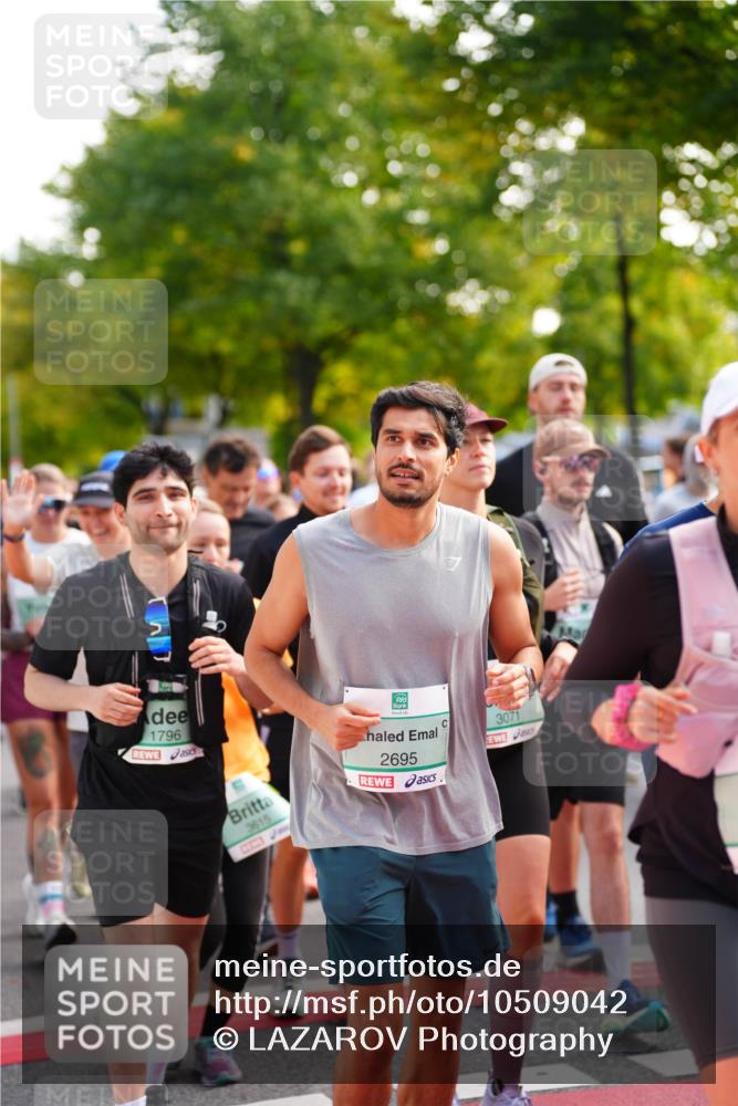 20.09.2026 - PSD Bank Halbmarathon LAZAROV Photography http://msf.ph/oto/10509042 20.09.2026 10:09:32 Laufen 1796, 3615, 2695, 3071 meine-sportfotos.de