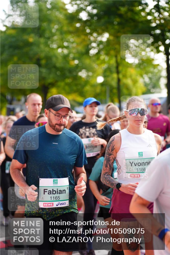 20.09.2026 - PSD Bank Halbmarathon LAZAROV Photography http://msf.ph/oto/10509075 20.09.2026 10:09:35 Laufen 1165, 1166 meine-sportfotos.de