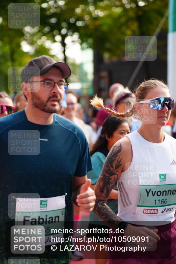 20.09.2026 - PSD Bank Halbmarathon LAZAROV Photography http://msf.ph/oto/10509091 20.09.2026 10:09:36 Laufen 1165, 1166 meine-sportfotos.de