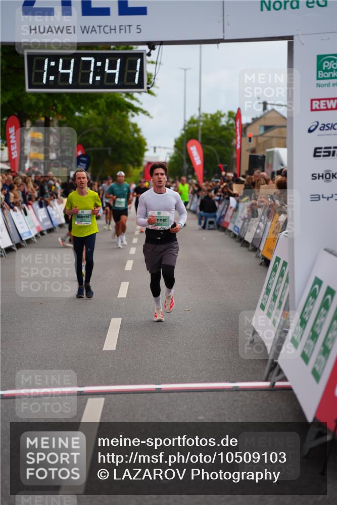 20.09.2026 - PSD Bank Halbmarathon LAZAROV Photography http://msf.ph/oto/10509103 20.09.2026 11:47:40 Ziel 1234, 2074, 2583, 2859, 3562, 3914 meine-sportfotos.de
