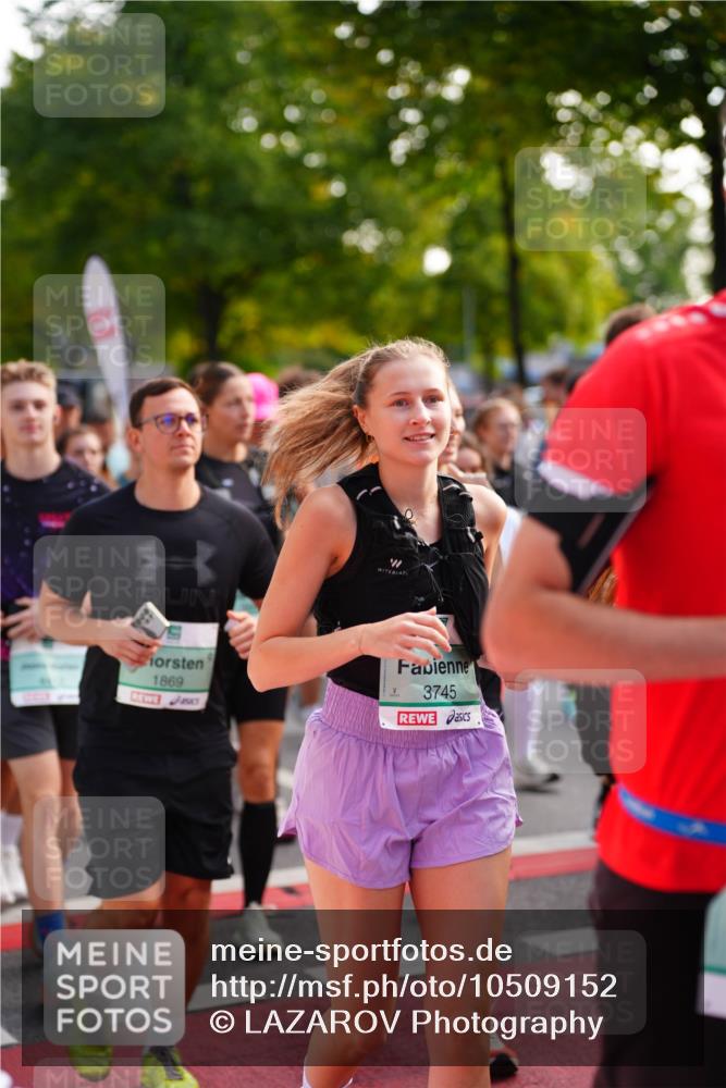 20.09.2026 - PSD Bank Halbmarathon LAZAROV Photography http://msf.ph/oto/10509152 20.09.2026 10:09:44 Laufen 1869, 3745 meine-sportfotos.de