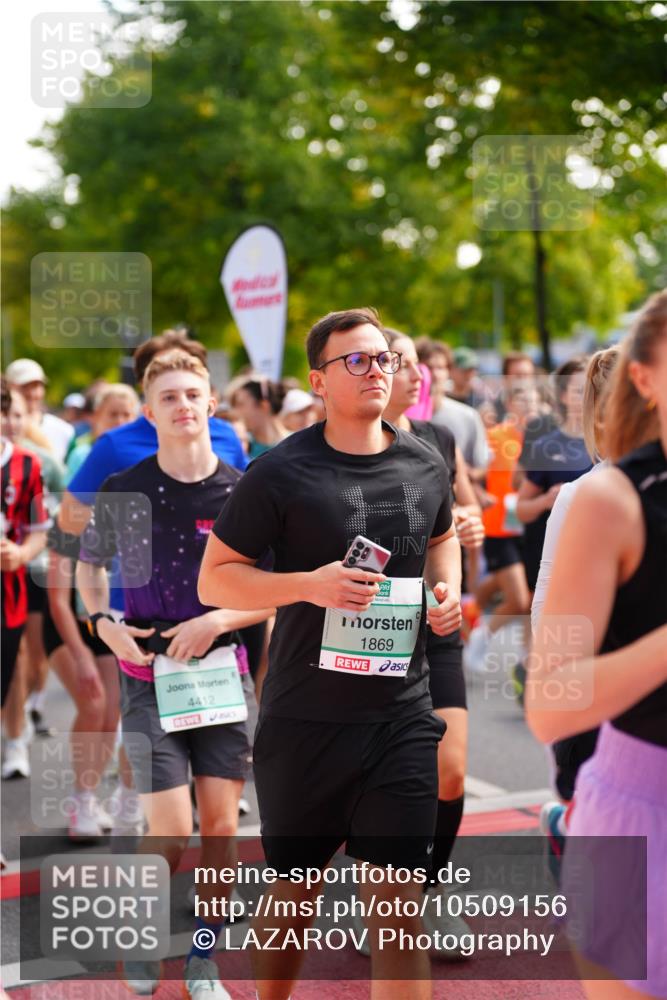 20.09.2026 - PSD Bank Halbmarathon LAZAROV Photography http://msf.ph/oto/10509156 20.09.2026 10:09:45 Laufen 4412, 1869 meine-sportfotos.de
