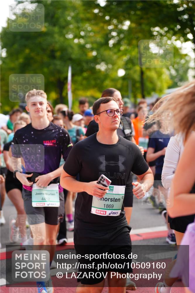 20.09.2026 - PSD Bank Halbmarathon LAZAROV Photography http://msf.ph/oto/10509160 20.09.2026 10:09:45 Laufen 4412, 1869 meine-sportfotos.de