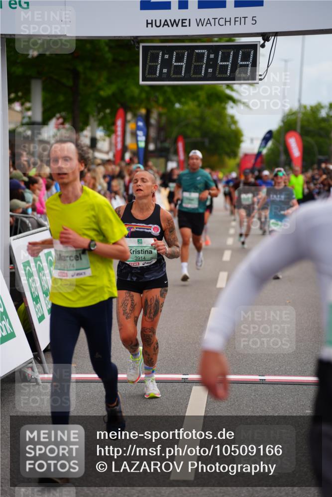20.09.2026 - PSD Bank Halbmarathon LAZAROV Photography http://msf.ph/oto/10509166 20.09.2026 11:47:44 Ziel 1661, 1712, 2074, 2859, 3914, 4262, 4662 meine-sportfotos.de