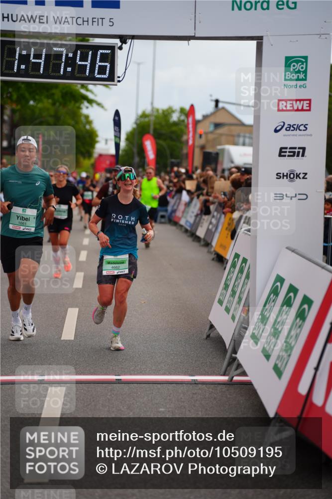 20.09.2026 - PSD Bank Halbmarathon LAZAROV Photography http://msf.ph/oto/10509195 20.09.2026 11:47:45 Ziel 1661, 1712, 2074, 2859, 3914, 4262, 4662 meine-sportfotos.de