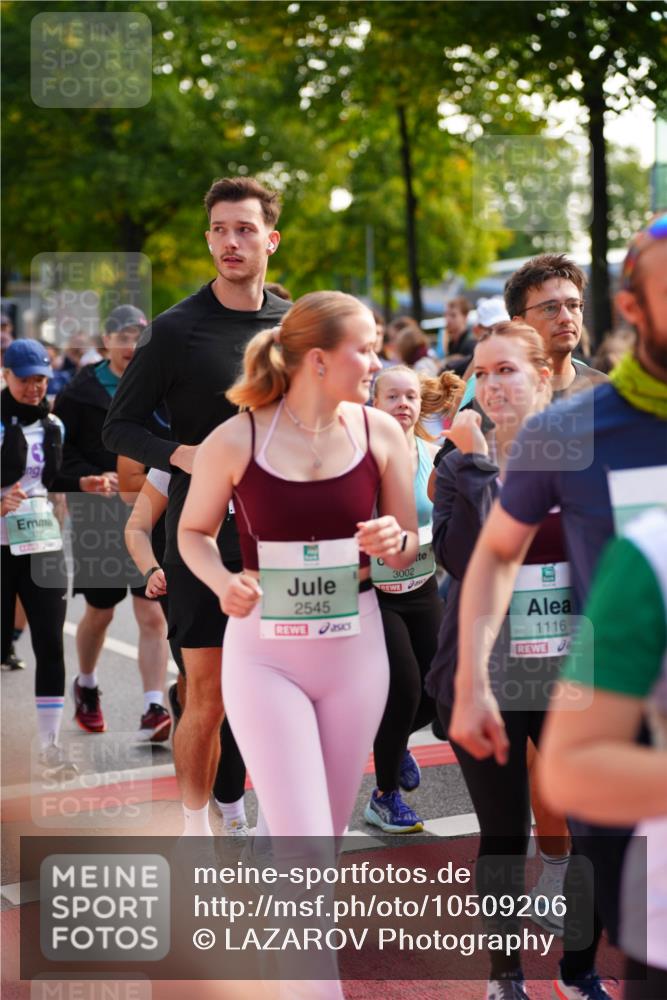 20.09.2026 - PSD Bank Halbmarathon LAZAROV Photography http://msf.ph/oto/10509206 20.09.2026 10:09:49 Laufen 2545, 3002, 1116 meine-sportfotos.de