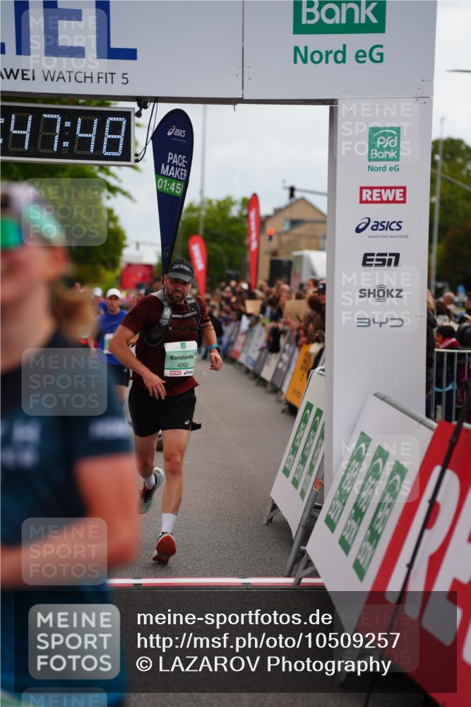 20.09.2026 - PSD Bank Halbmarathon LAZAROV Photography http://msf.ph/oto/10509257 20.09.2026 11:47:48 Ziel 1661, 1712, 2074, 2177, 2828, 2859, 3239, 3330, 3504, 3914, 4262, 4662 meine-sportfotos.de
