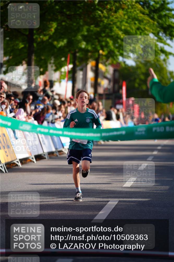 20.09.2026 - PSD Bank Halbmarathon LAZAROV Photography http://msf.ph/oto/10509363 20.09.2026 10:27:22 Laufen 371, 750 meine-sportfotos.de