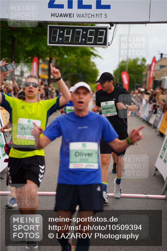 20.09.2026 - PSD Bank Halbmarathon LAZAROV Photography http://msf.ph/oto/10509394 20.09.2026 11:47:53 Ziel 1661, 1712, 1897, 2177, 2828, 2836, 3239, 3330, 3504, 3586, 4226, 4248, 4262, 4622, 4662 meine-sportfotos.de
