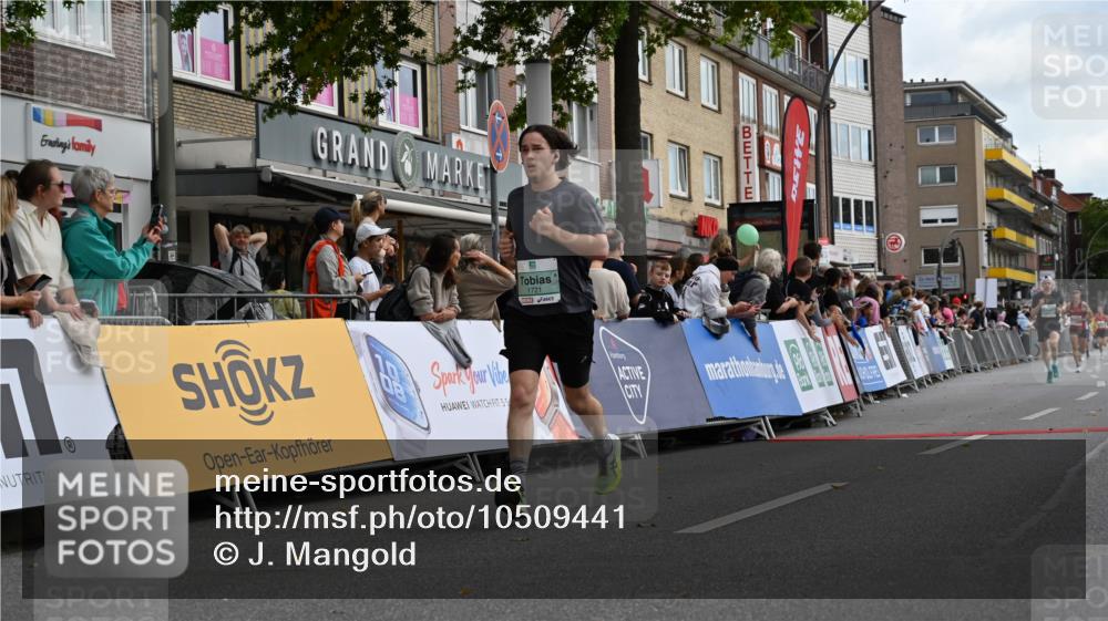 20.09.2026 - PSD Bank Halbmarathon J. Mangold http://msf.ph/oto/10509441 20.09.2026 11:32:54 Ziel 1721, 1922, 3774 meine-sportfotos.de