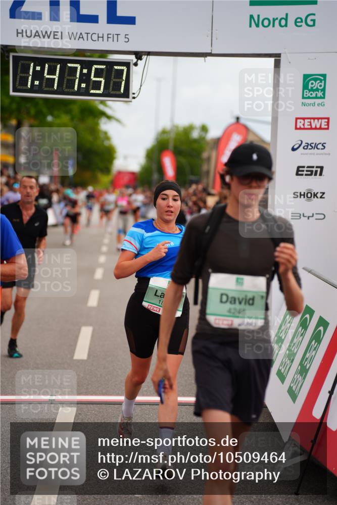 20.09.2026 - PSD Bank Halbmarathon LAZAROV Photography http://msf.ph/oto/10509464 20.09.2026 11:47:56 Ziel 1712, 1897, 2177, 2828, 2836, 3239, 3330, 3504, 3586, 4226, 4248, 4262, 4622 meine-sportfotos.de