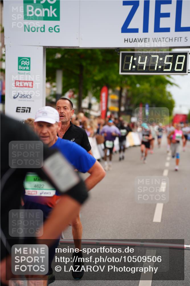 20.09.2026 - PSD Bank Halbmarathon LAZAROV Photography http://msf.ph/oto/10509506 20.09.2026 11:47:58 Ziel 1897, 2177, 2451, 2828, 2836, 3239, 3330, 3504, 3586, 4117, 4226, 4248, 4622 meine-sportfotos.de