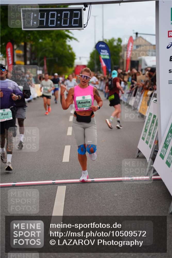 20.09.2026 - PSD Bank Halbmarathon LAZAROV Photography http://msf.ph/oto/10509572 20.09.2026 11:48:02 Ziel 1897, 2451, 2707, 4117, 4226, 4248, 4622 meine-sportfotos.de