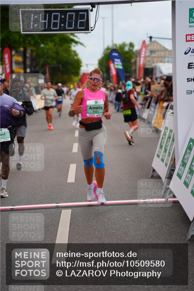 20.09.2026 - PSD Bank Halbmarathon LAZAROV Photography http://msf.ph/oto/10509580 20.09.2026 11:48:02 Ziel 1897, 2451, 2707, 4117, 4226, 4248, 4622 meine-sportfotos.de