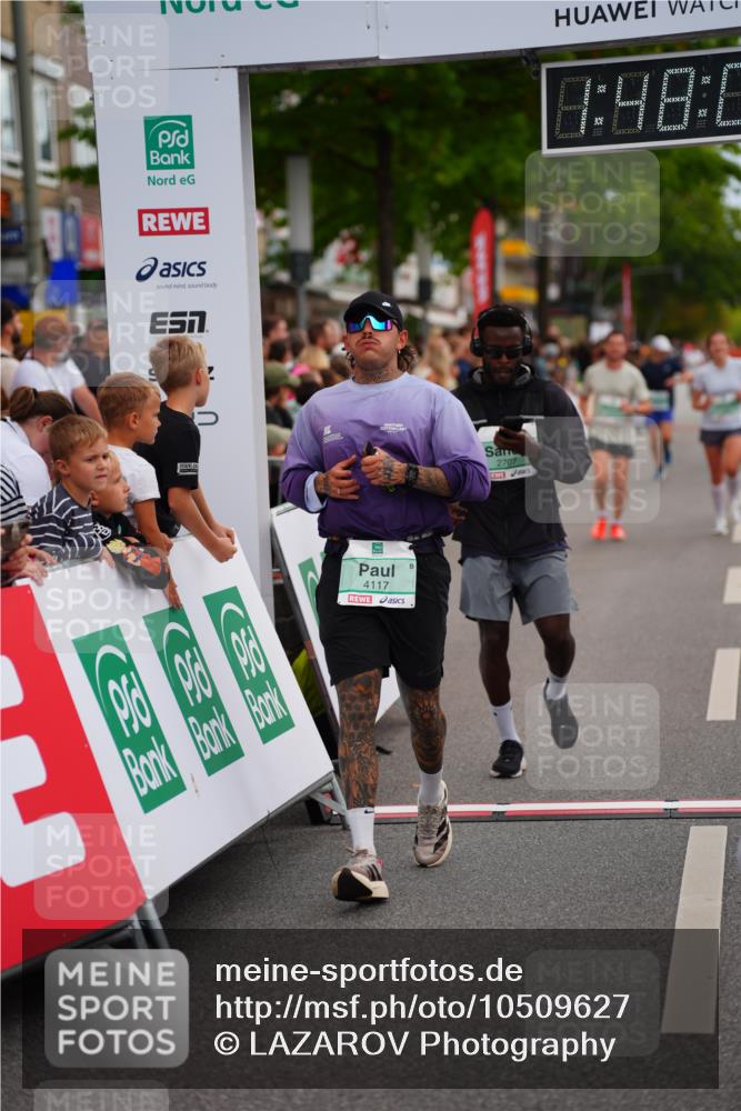20.09.2026 - PSD Bank Halbmarathon LAZAROV Photography http://msf.ph/oto/10509627 20.09.2026 11:48:03 Ziel 1440, 1897, 2309, 2451, 2674, 2707, 4117, 4226, 4622 meine-sportfotos.de