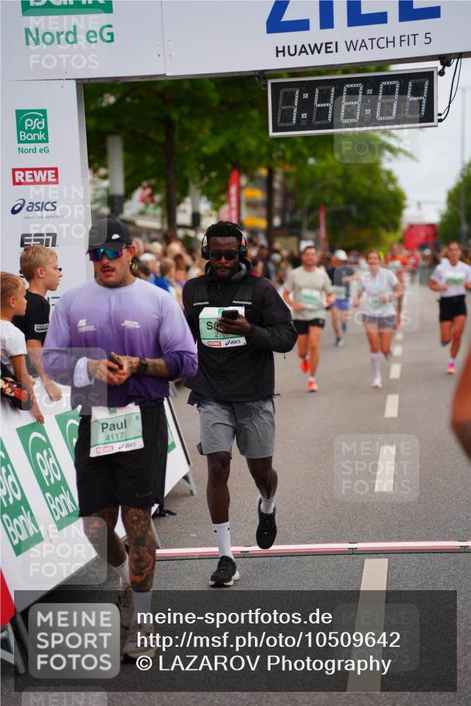 20.09.2026 - PSD Bank Halbmarathon LAZAROV Photography http://msf.ph/oto/10509642 20.09.2026 11:48:04 Ziel 1440, 1897, 2309, 2451, 2674, 2707, 4117, 4226 meine-sportfotos.de