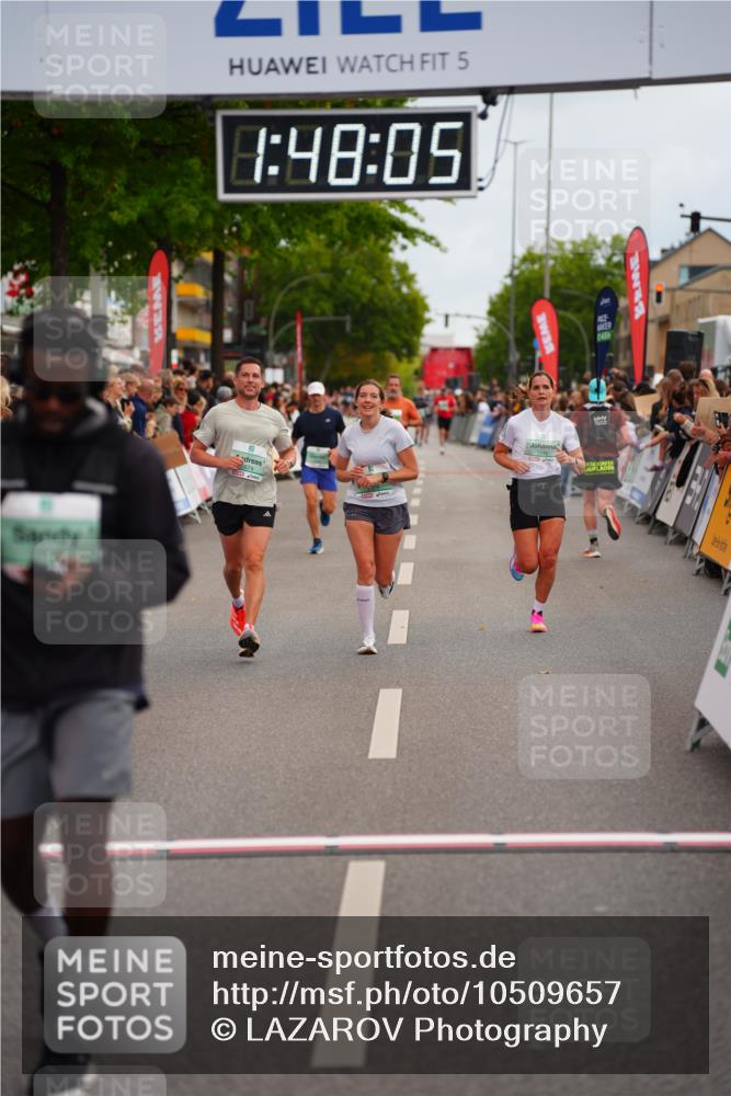 20.09.2026 - PSD Bank Halbmarathon LAZAROV Photography http://msf.ph/oto/10509657 20.09.2026 11:48:05 Ziel 1440, 2309, 2451, 2674, 2707, 4117, 4226 meine-sportfotos.de