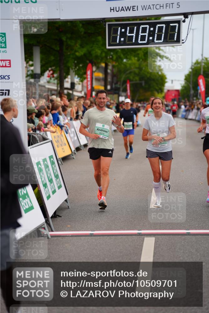 20.09.2026 - PSD Bank Halbmarathon LAZAROV Photography http://msf.ph/oto/10509701 20.09.2026 11:48:06 Ziel 1440, 2309, 2451, 2674, 2707, 4117 meine-sportfotos.de