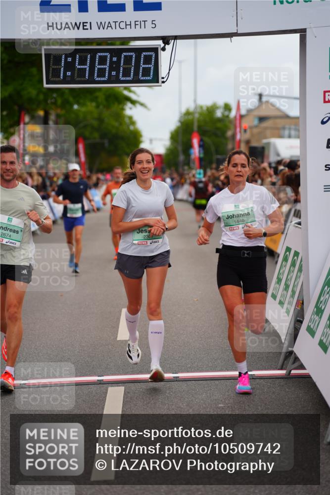 20.09.2026 - PSD Bank Halbmarathon LAZAROV Photography http://msf.ph/oto/10509742 20.09.2026 11:48:07 Ziel 1440, 2309, 2451, 2674, 2707, 3089, 4117, 4739 meine-sportfotos.de