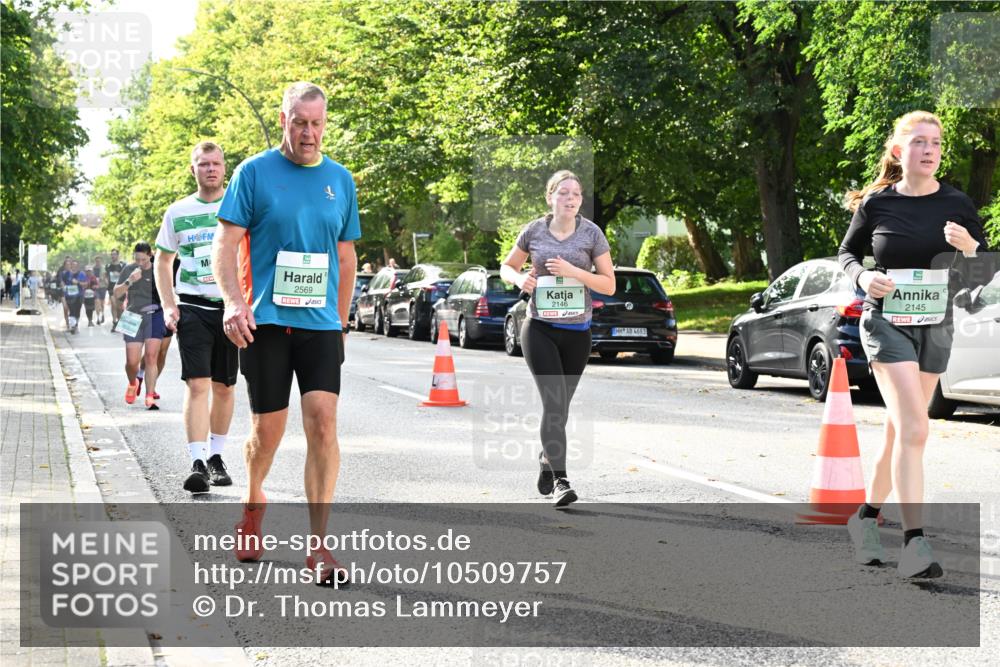 20.09.2026 - PSD Bank Halbmarathon Dr. Thomas Lammeyer http://msf.ph/oto/10509757 20.09.2026 11:05:55 Laufen 2569, 2146, 4683, 2145 meine-sportfotos.de