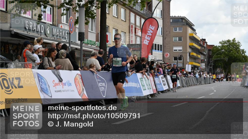 20.09.2026 - PSD Bank Halbmarathon J. Mangold http://msf.ph/oto/10509791 20.09.2026 11:33:42 Ziel 2201, 2265, 2482 meine-sportfotos.de
