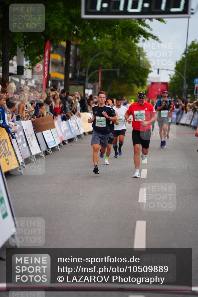 20.09.2026 - PSD Bank Halbmarathon LAZAROV Photography http://msf.ph/oto/10509889 20.09.2026 11:48:19 Ziel 3005, 3089, 4311, 4526, 4739 meine-sportfotos.de