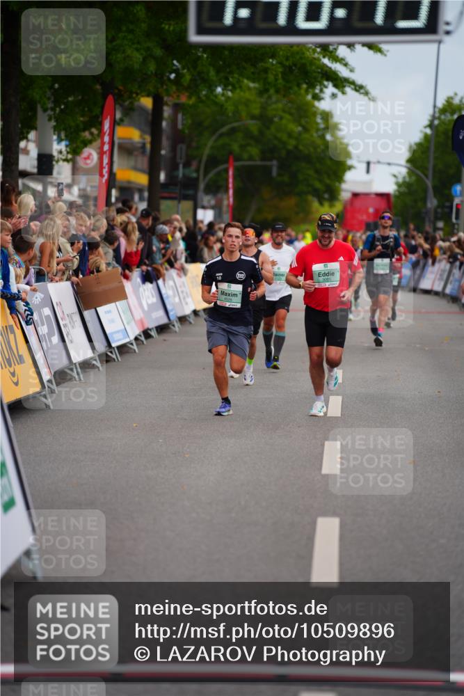 20.09.2026 - PSD Bank Halbmarathon LAZAROV Photography http://msf.ph/oto/10509896 20.09.2026 11:48:19 Ziel 3005, 3089, 4311, 4526, 4739 meine-sportfotos.de