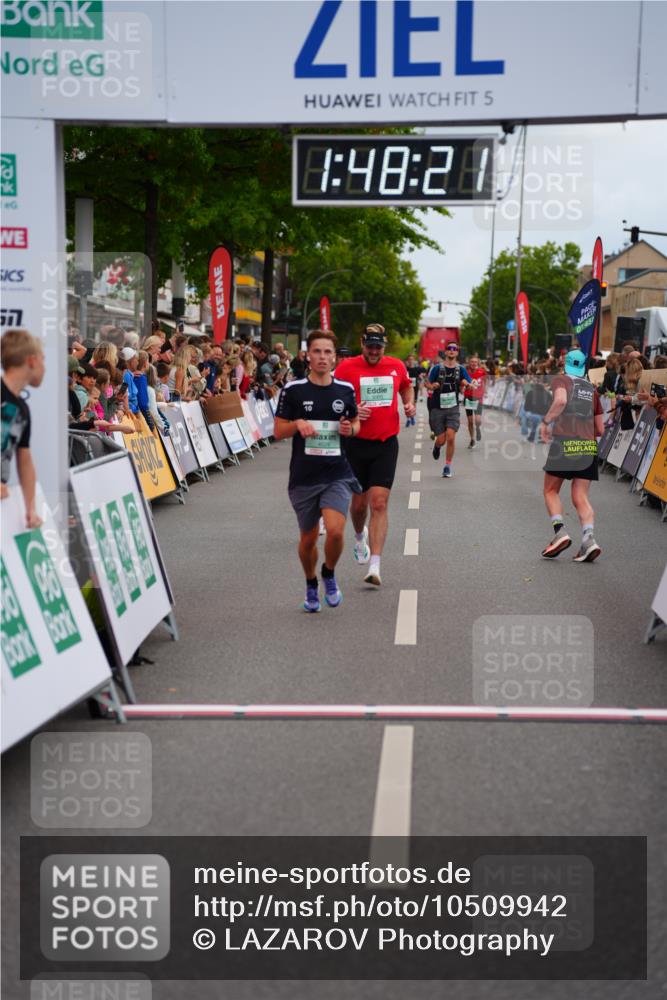 20.09.2026 - PSD Bank Halbmarathon LAZAROV Photography http://msf.ph/oto/10509942 20.09.2026 11:48:21 Ziel 1123, 3005, 4311, 4526 meine-sportfotos.de