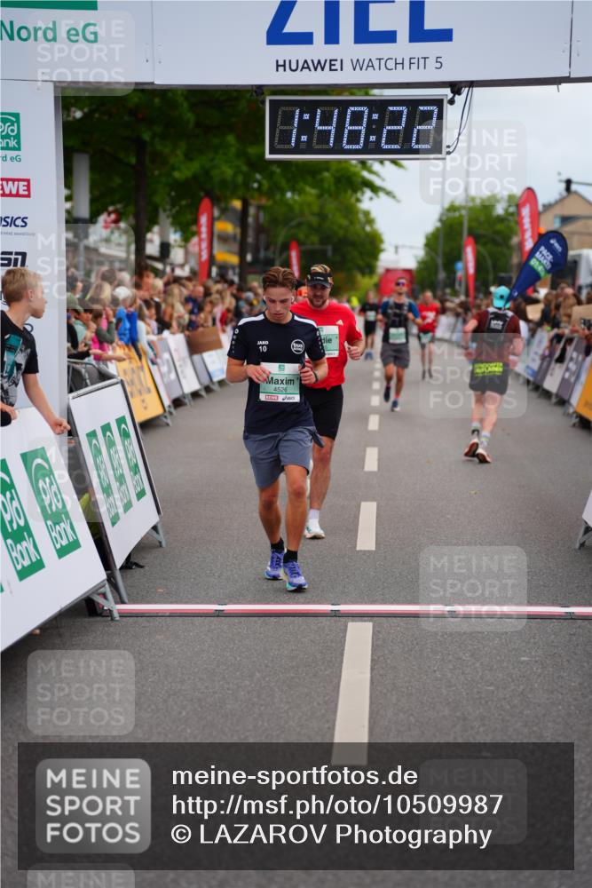 20.09.2026 - PSD Bank Halbmarathon LAZAROV Photography http://msf.ph/oto/10509987 20.09.2026 11:48:22 Ziel 1123, 3005, 4311, 4526 meine-sportfotos.de