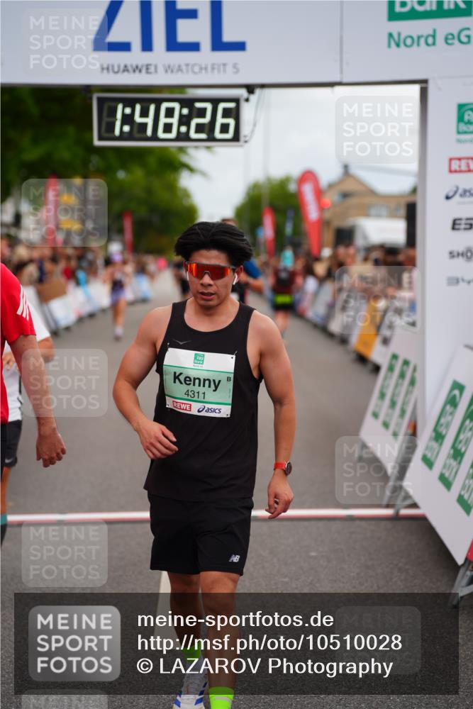 20.09.2026 - PSD Bank Halbmarathon LAZAROV Photography http://msf.ph/oto/10510028 20.09.2026 11:48:25 Ziel 1123, 2204, 3005, 4253, 4311, 4526 meine-sportfotos.de