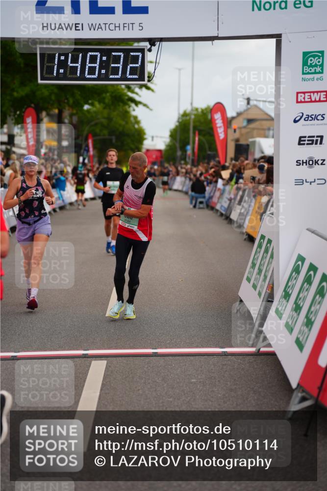 20.09.2026 - PSD Bank Halbmarathon LAZAROV Photography http://msf.ph/oto/10510114 20.09.2026 11:48:31 Ziel 1123, 2204, 3005, 3920, 4144, 4253, 4311, 4585 meine-sportfotos.de