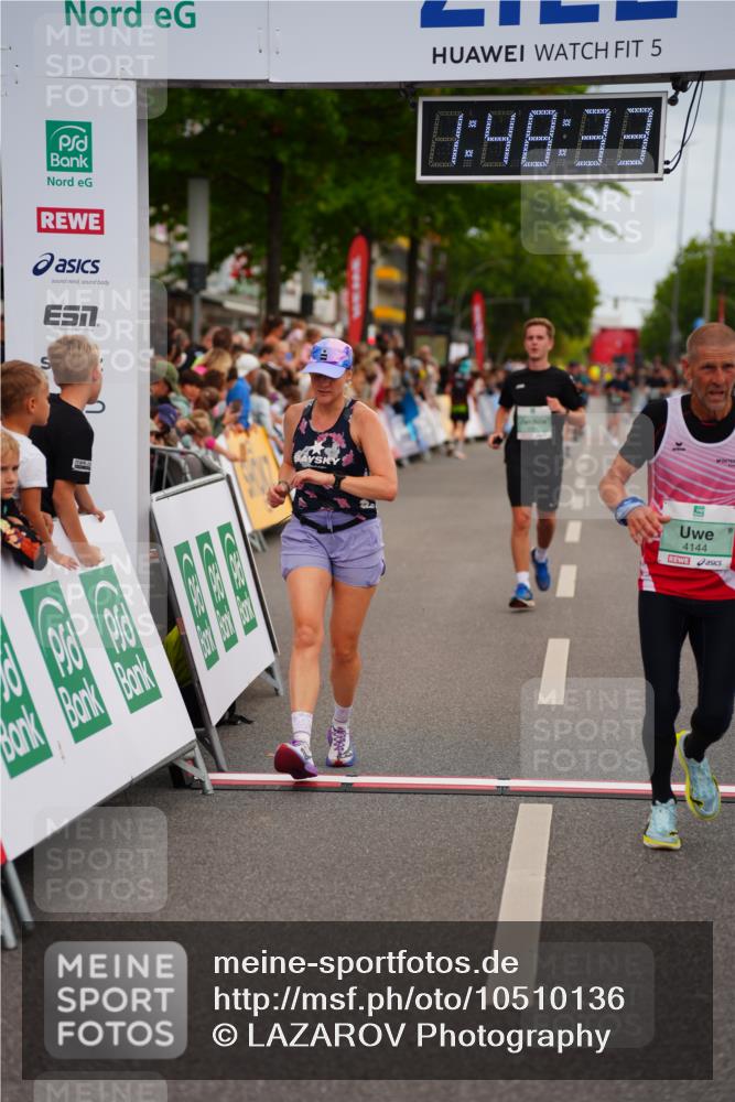20.09.2026 - PSD Bank Halbmarathon LAZAROV Photography http://msf.ph/oto/10510136 20.09.2026 11:48:32 Ziel 1123, 2204, 3920, 4144, 4253, 4585 meine-sportfotos.de
